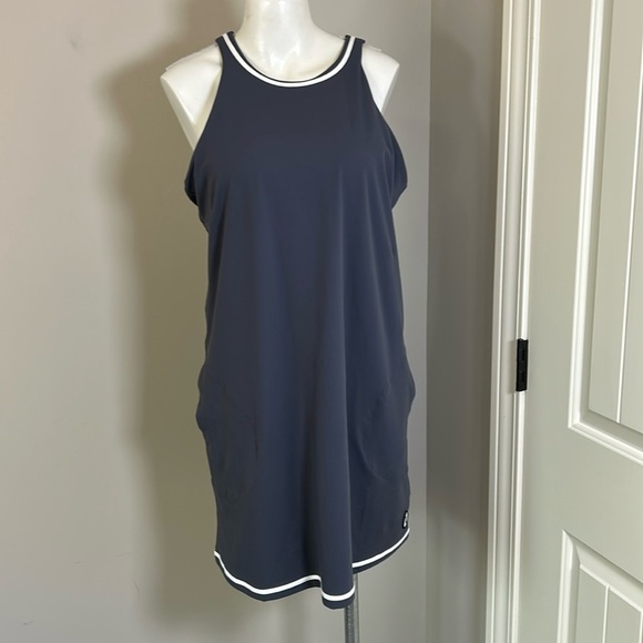 Vuori Volley Dress Azure Tennis Built in Bra Slim Fit Medium Support Sz XL NEW - Picture 5 of 11